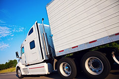 Choosing a Partner for Team Trucking Jobs